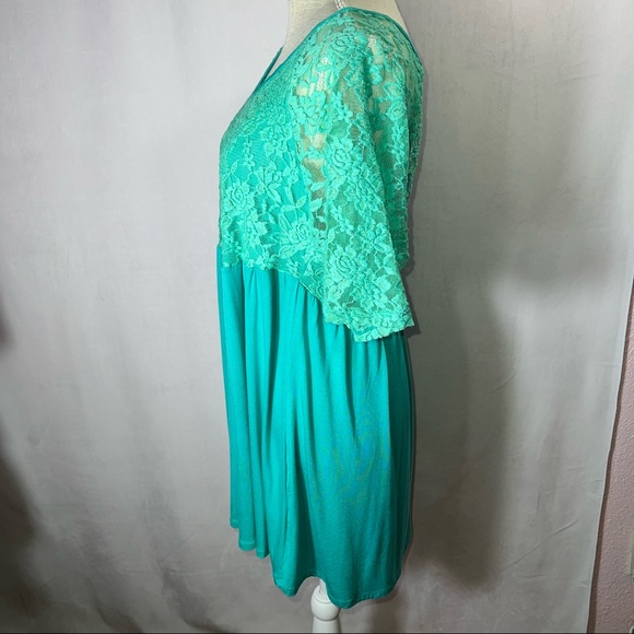 ▪️Lace Top Tunic - Picture 3 of 10